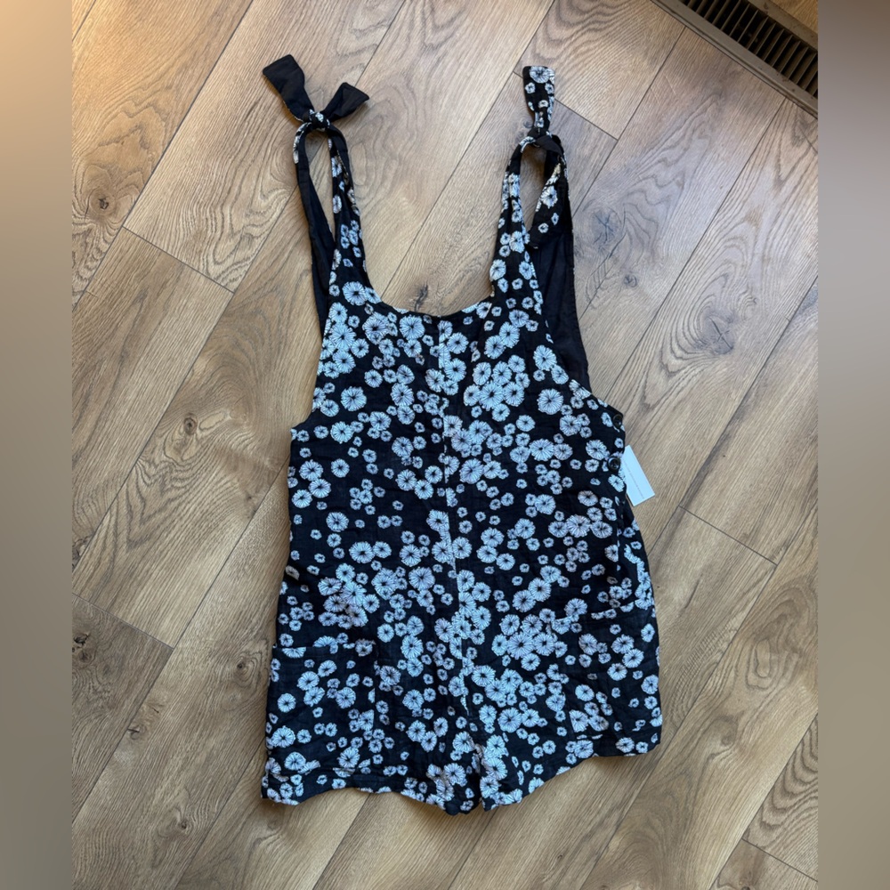 Raisins Black Floral Tie-Shoulder romper swim cover up